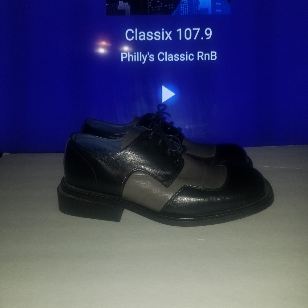 M.c.& power two tone shoes